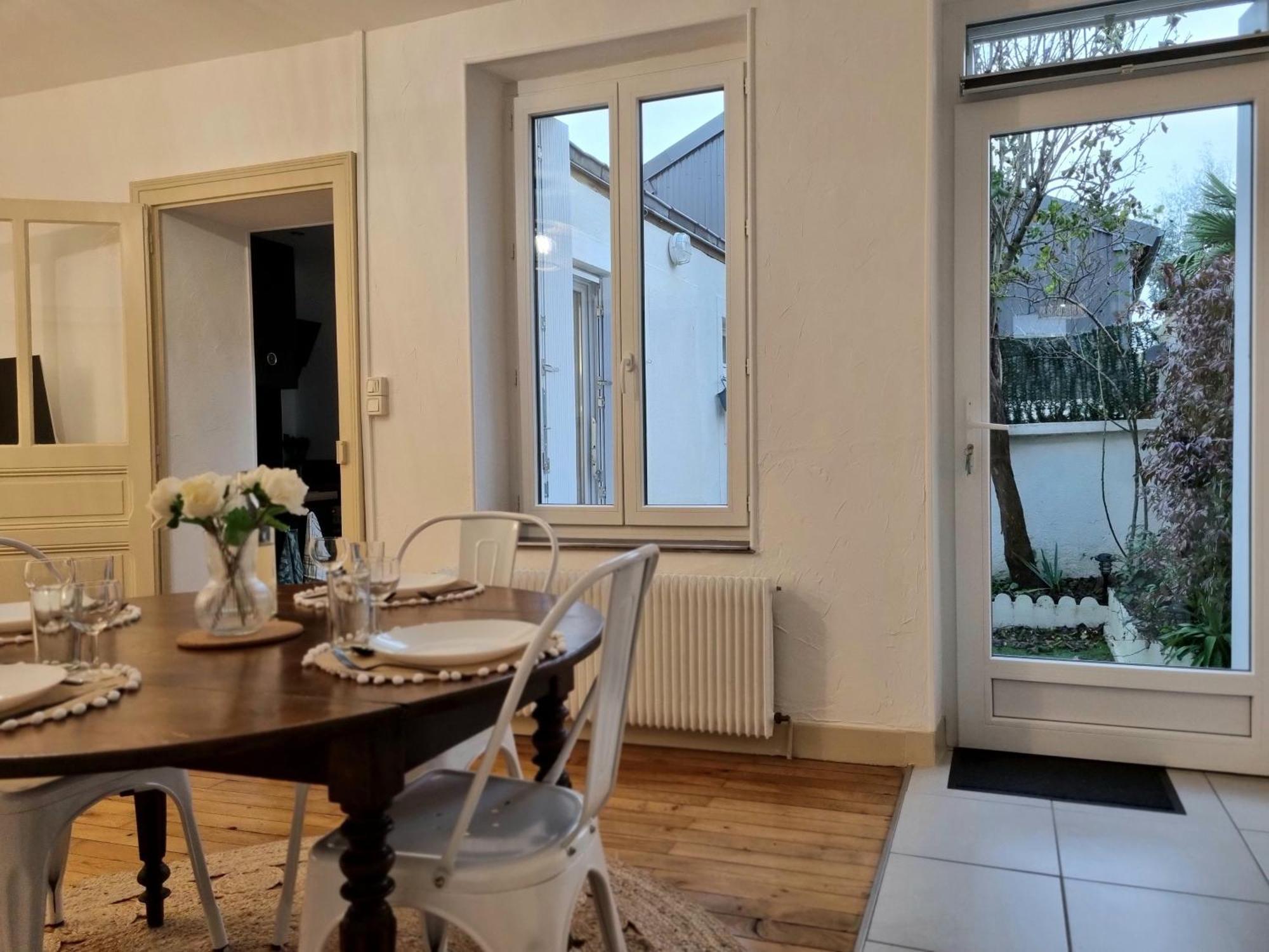 La Jeannette - Proche Gare-Centre, 2 Lits, Terrasse Villa Châteauroux Exteriör bild